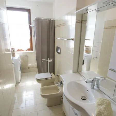 Casa Giona Apartamento Maccagno